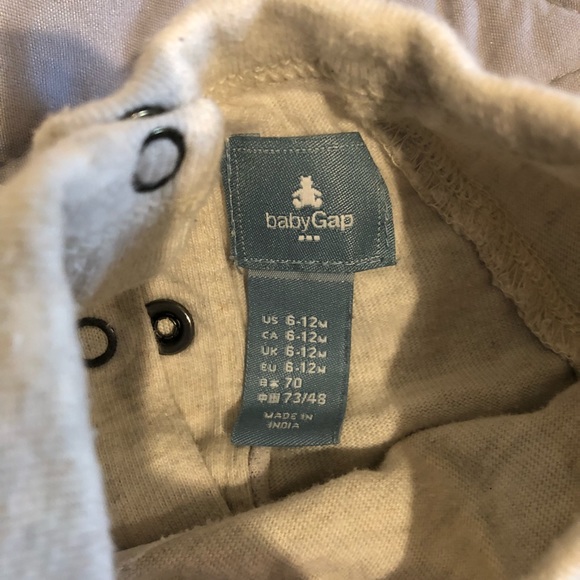 Bundle of 4 Infant Shortalls (2 Gap/2 Carter’s) - Picture 3 of 5